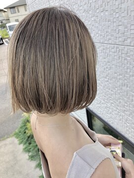 クルー(krew) ハイトーンボブ