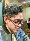カーリーウェーブショートスタイル