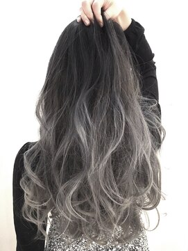 シエラ 心斎橋(CIERA.) CIERA.グラデーションカラー×重軽ウェーブ