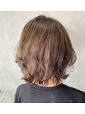 くびれミディアムレイヤー/フレンチカジュアル/ニュアンスカラー