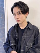 スーツ短髪ツーブロック束感モテる黒髪シークレットパーマ流行