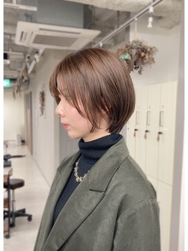 シェノン(Chainon.) 艶髪 ラウンドショート シースルーバング 【博多】