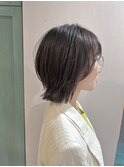 シアーグレージュカラー×切りっぱなしボブ