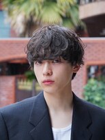 フィフス 渋谷(fifth) シャドウパーマフェザーパーマ六四七三センターパート渋谷原宿