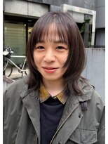 キーゴ 博多(KY-GO.)&nbsp;ウルフ気味の顔まわりレイヤー　ミディアムヘア