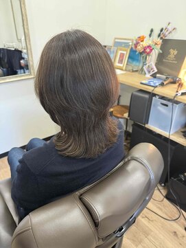 ユニ ヘアサロン イシグロ(yuni HAIRSALON ishiguro) レイヤーカット+ヴィラロドラカラー+トリートメント