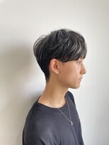 カットアンドトータルビューティ ヴァンキャトル(Cut&Total Beauty VINGT QUATRE)&nbsp;White gray ハイライト◎