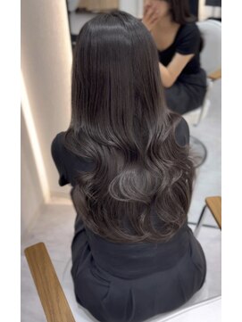 ジーナ 博多筑紫口(Zina) 【輝士】グレージュカラー×髪質改善トリートメント