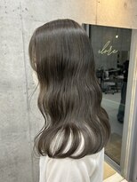 ロエ(LOE)&nbsp;透明感オリーブベージュ！