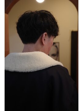 エディ(Edy) メンズパーマ波巻きスパイラルパーマケアパーマ刈り上げマッシュ