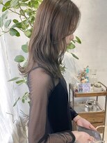 ミント(mint)&nbsp;赤み抑えてスモーキーな透明感を！オリーブグレージュ！
