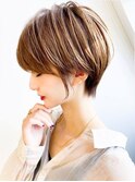 透明感グレージュ×ハンサムショート◎30代40代前下がりボブ