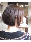 Noele×ツヤ感ショートボブ