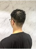 アシンメトリーのシルエット作る、メンズショートパーマヘア☆