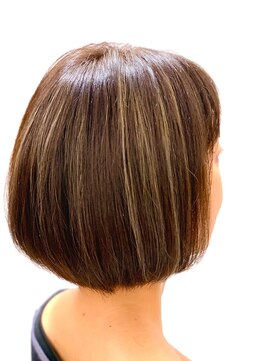 ユキオ オブ ヘアー(YUKIO of Hair) 《yukio 王子本店》大人かわいい小顔ひし形ショートボブショート