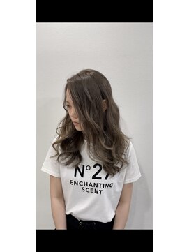 アンダーバーホワイト 阪神西宮店(_WHITE) ハイ透明感グレージュカラー