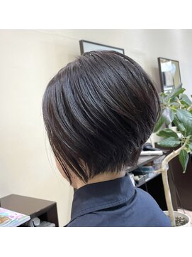 ワンラブ(ONELOVE) 骨格補正前下がりフォルムボブ