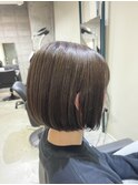 オリーブグレージュ