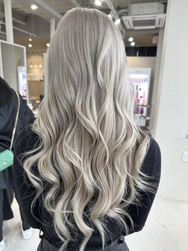 リア 近鉄八尾店(Lia) ホワイトベージュ