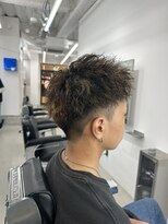 ロンド ローガン 名駅(Lond LOGAN)&nbsp;ツイストパーマ　メンズカット　ブリーチ　名古屋