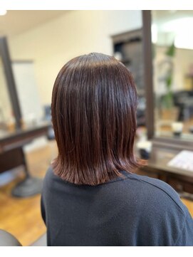 ヘアカラーアンドトリートメント専門店 ヘアカラーカフェ 神崎川店 (HAIR COLOR CAFE) 外はね　ワンレングス　切りっぱなし　ボブ