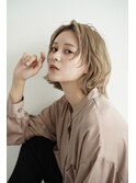 ハイトーン ダブルカラー ミルクティーカラー レイヤーボブ 20代