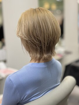 アール 横浜(R) 【MOMO】くびれ感がかわいいウルフカット/レイヤー／韓国ヘア