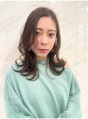 ● THOiRY女性らしい柔らかヘア似合わせ小顔ゆる巻きロング