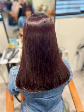 シャルムバイルーチェココ(CHARME by Lu'ce coco) 艶ボルドーカラー × シンプルストレートデザインカラー