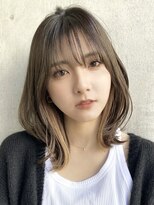 エリマ 横浜西口(elima)&nbsp;横浜西口インナーカラー顔周りレイヤーカットアッシュベージュ