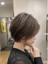 カラーサロンビスカリア 相模原エリア 淵野辺駅店(Color salon Biscaria)&nbsp;大人くびれショート×白髪ぼかし[淵野辺/淵野辺駅]
