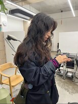 ナヌーク シブヤ(nanuk shibuya)&nbsp;ロングヘアにも根本から優しくスパイラルパーマ