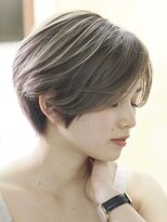 大人ショートボブ「ヴェルール×抜け感」