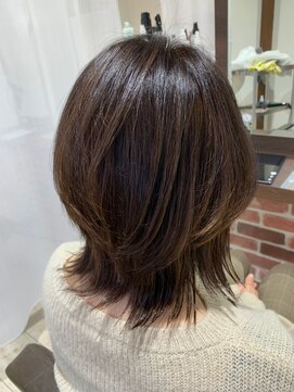 TJ天気予報 1mm江南店 ミディアムウルフヘアスタイル