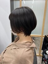 フレームプラス 御堂筋難波店(FRAME +)&nbsp;くびれショートで綺麗な首元に♪