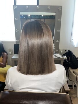 アールサロン アオヤマ(Rr SALON AOYAMA) 柔らかアッシュベージュ