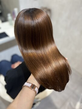 ロッタクッチ 表参道 青山(LOTTA CUCCI) ナチュラルな地毛風ストレート