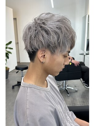 2025年春】メンズ｜シルバーグレーの髪型・ヘアアレンジ｜人気順 