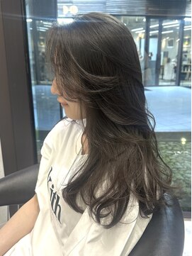 シティ(CITY) レイヤーカット かきあげ前髪 表参道