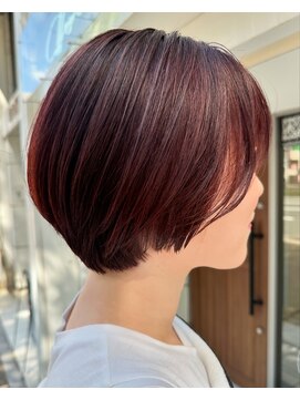 インビテーション(invitation) くびれショート・ハイライト・レッド・カシス