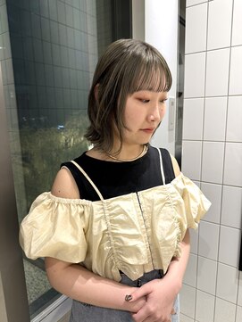 ルーイ(LOUIE) ... khaki color × layer bob ...