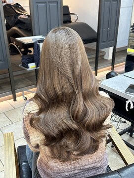 ジュイル ハラジュク(JEWIL HARAJUKU) 秋冬におすすめなナチュラルベージュ