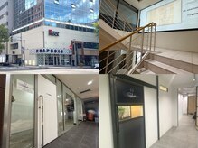 ソルバー(SOLVER)の雰囲気（【NC北専ブロックビル】3F the salon内の黒い扉が当店の入口です）