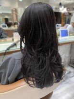 ピークアブー 原宿ハラカド(PEEK-A-BOO) 大人ロングレイヤーハッシュカットウルフミディアム白髪ぼかし