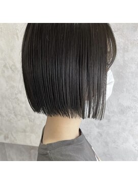 オリーブカラー/切りっぱなしボブ/ミニボブ
