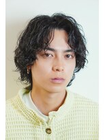 オーシャントーキョー ホワイト 原宿(OCEAN TOKYO WHITE)&nbsp;黒髪ミディアム波巻きマッシュウルフ