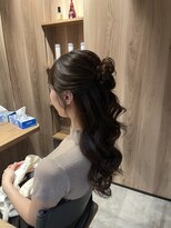 ソルビア ヘアセット(solvia)&nbsp;巻き下ろしハーフアップ