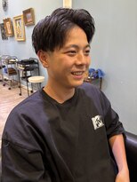 ペッツショコラ(PETZ chocolat) センターパート メンズカット ツーブロック