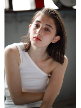 ルーク 立川(LUK) Lien☆外ハネ耳かけボブ×ダークアッシュブラウン 立川