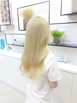 エイトヘアー(8 HAIR) ブロンドヘア